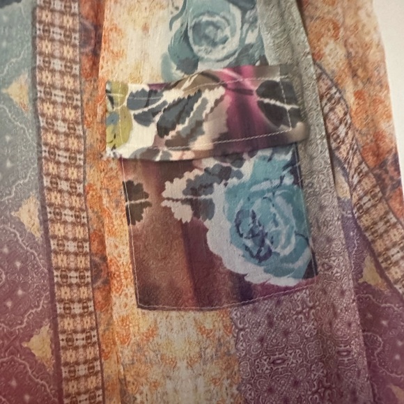 🔥 4 for $20!! V neck top - Picture 3 of 4